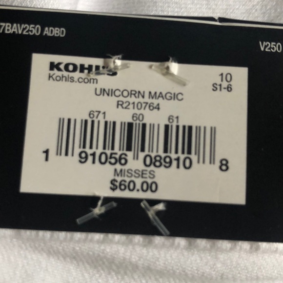 Capris - Picture 3 of 4